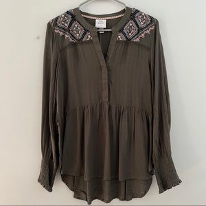 Knox Rose Olive Green Embroidered Babydoll Hi Lo Top